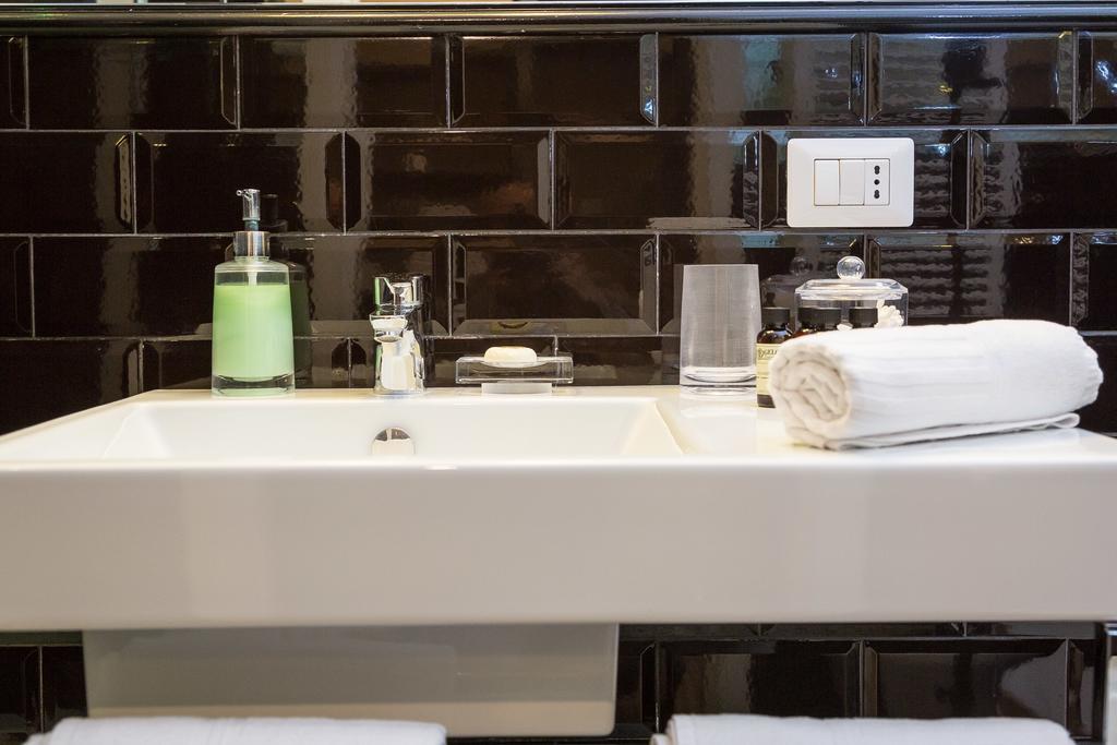 App Condotti Luxury Apartment In Rom Exteriör bild
